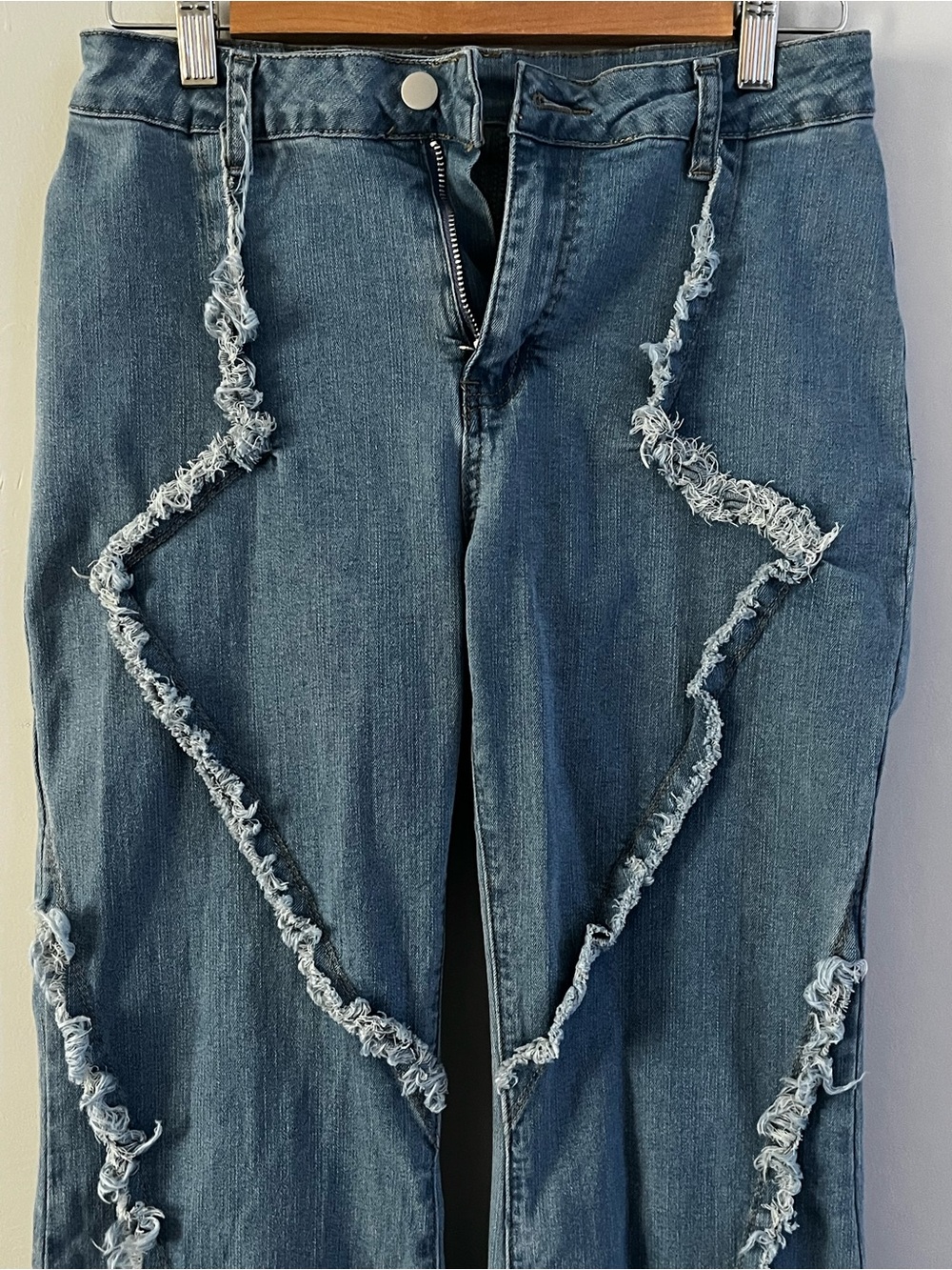 Unbranded Blue Flare Jeans w/ Distressed Pattern along Front